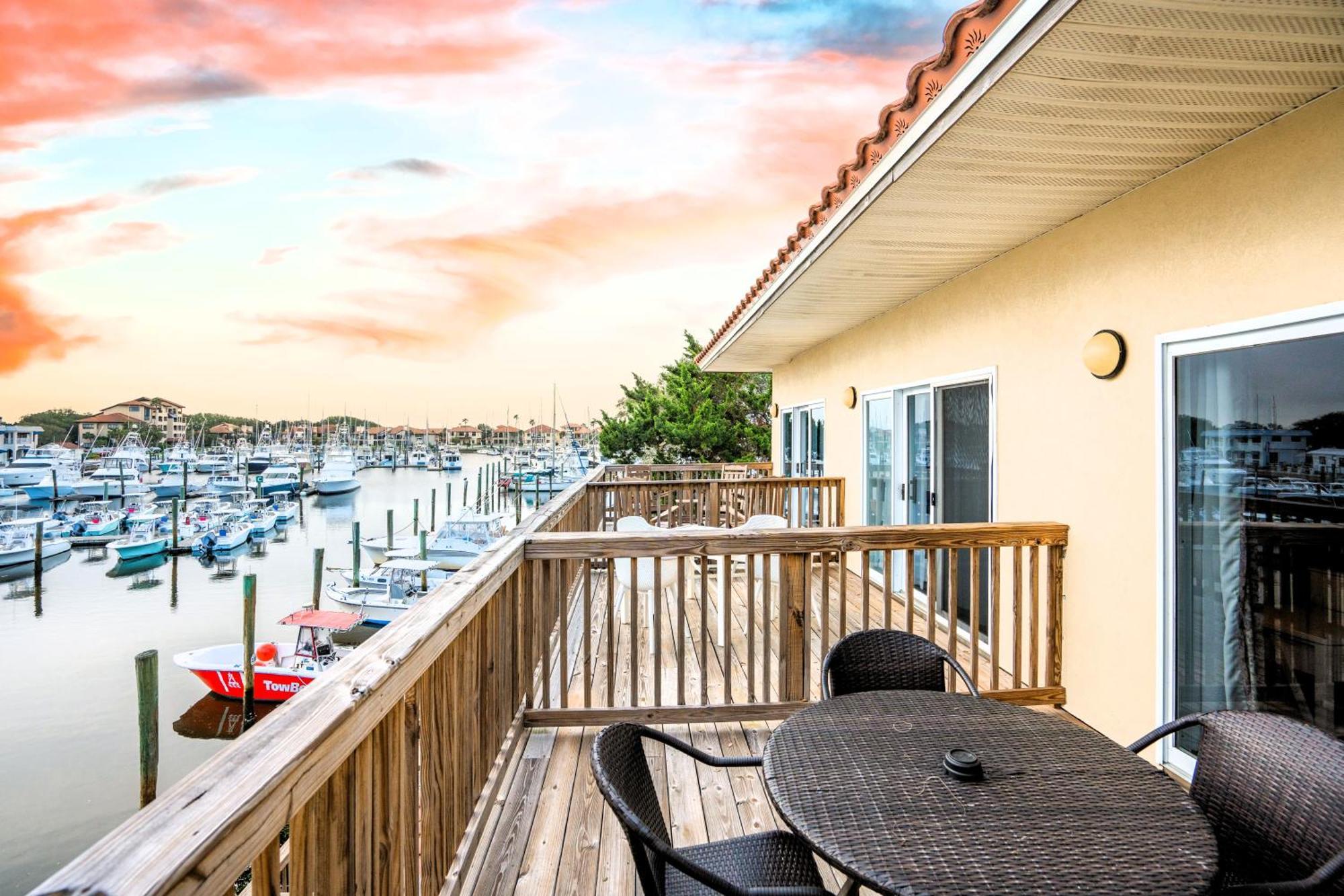 Inn At Camachee Harbor Сент-Огастин Номер фото